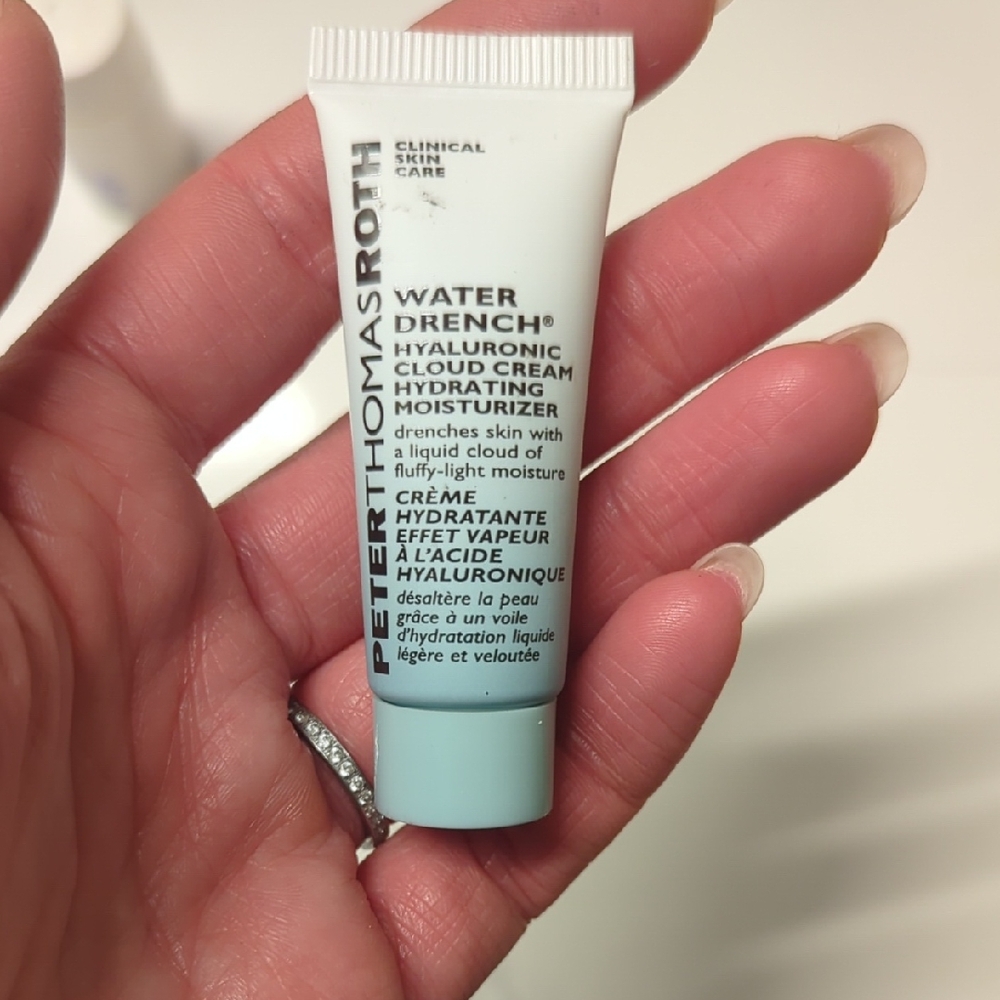 New Peter Thomas Roth Water Drench Hyaluronic Cloud Cream